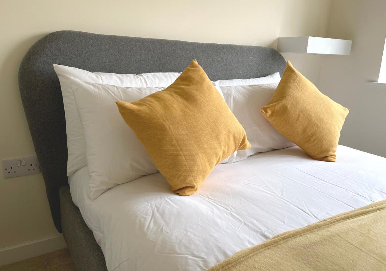 Ashford Holiday Home Sleeps 6 Free Parking Wifi Willesborough Exterior foto